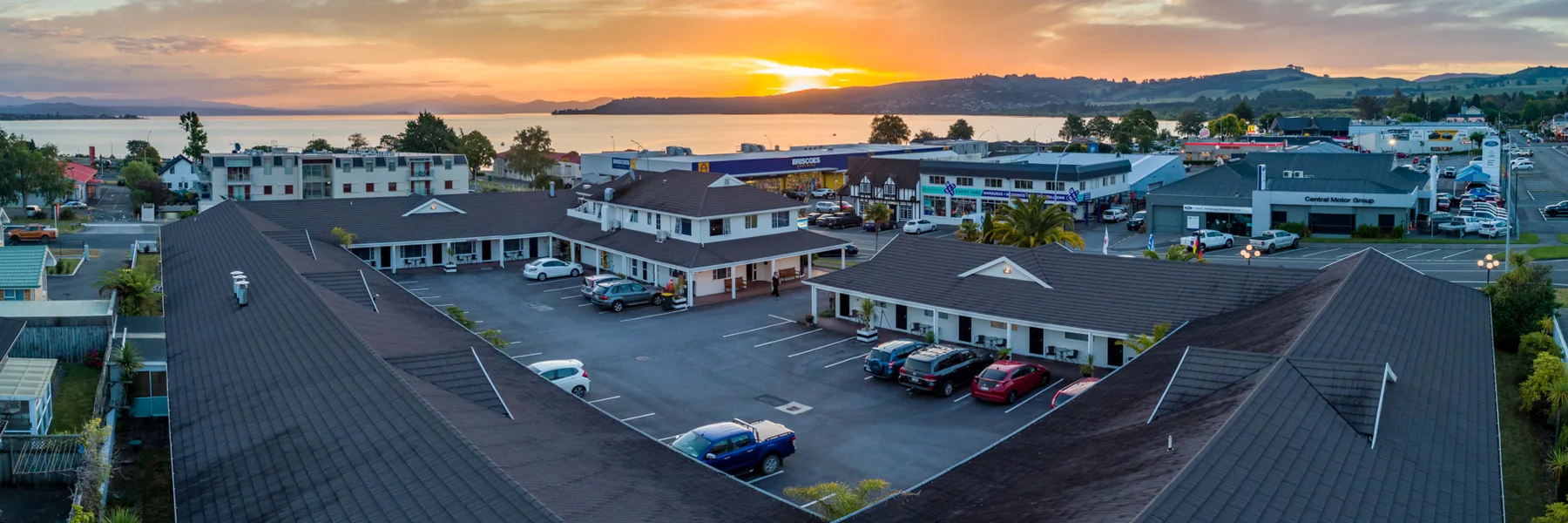 Prince Motor Lodge — Central motor lodge